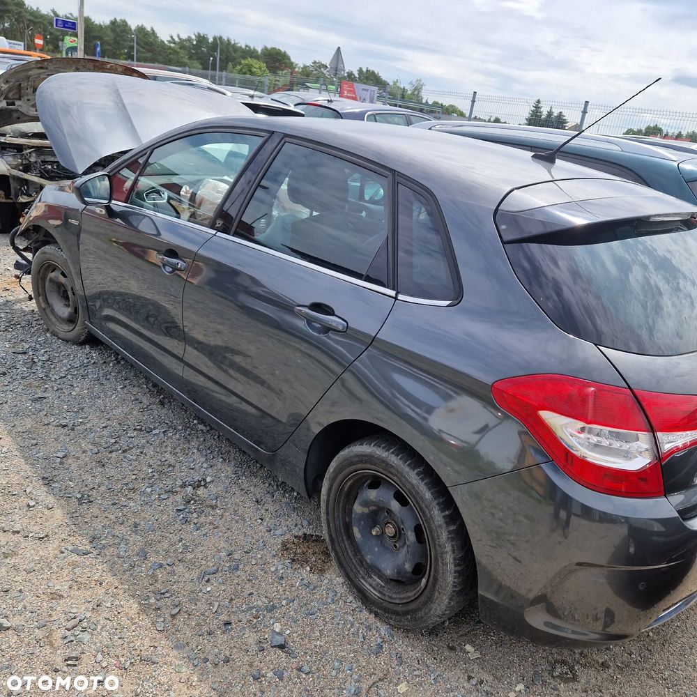 Citroen C4  1.6 VVTI -  kod silnika 10FHC pojazd na częściM - CZĘŚCI - 5