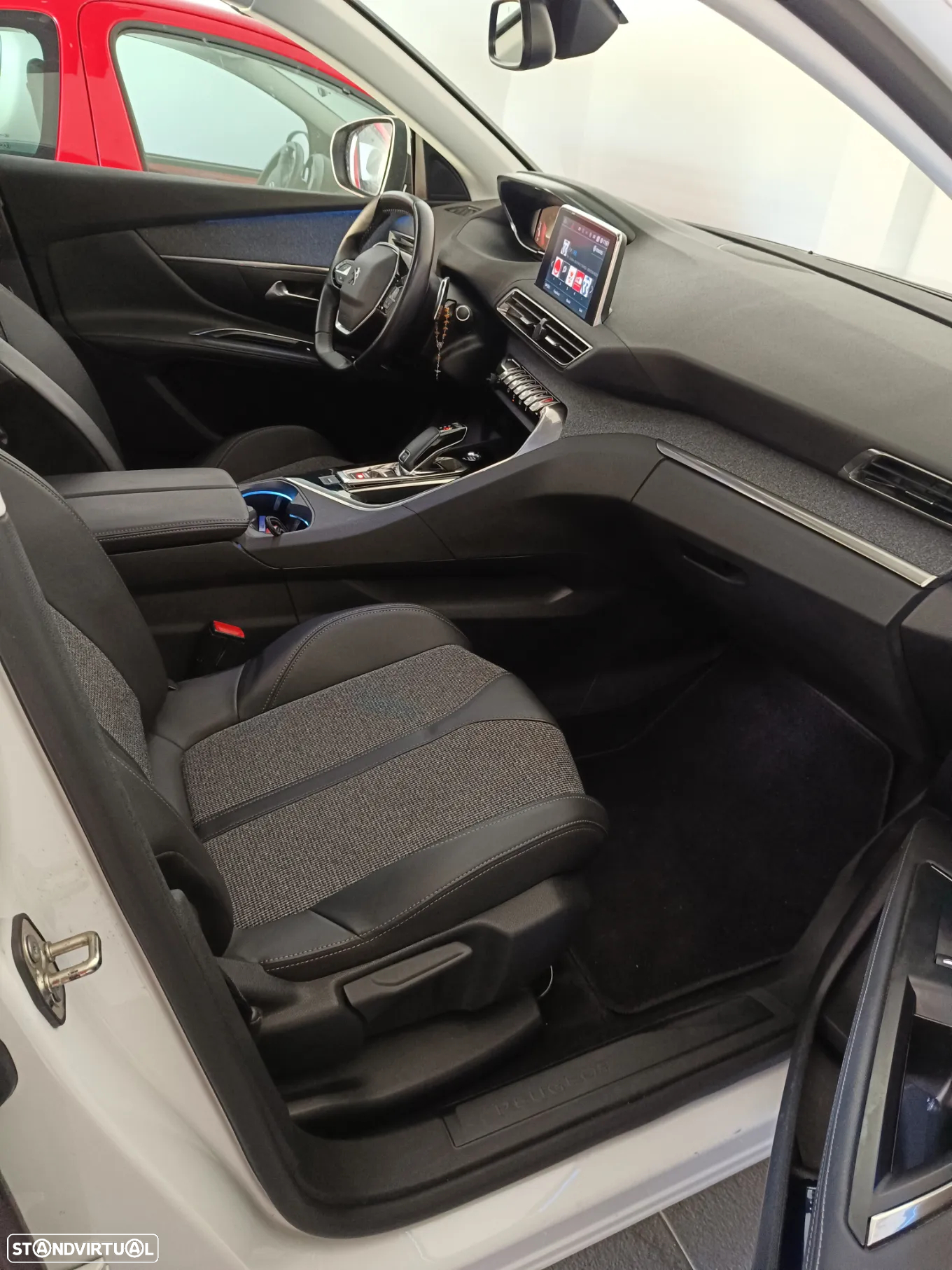 Peugeot 5008 1.5 BlueHDi Allure EAT8 - 15