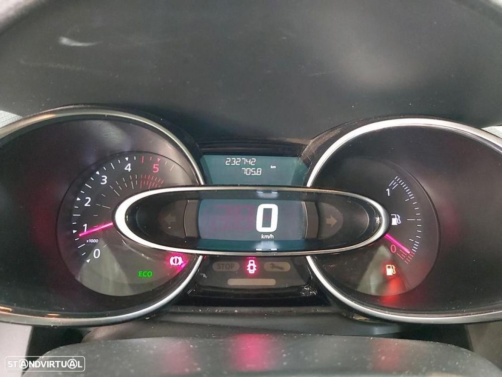 Renault Clio Sport Tourer 1.5 dCi Limited - 6