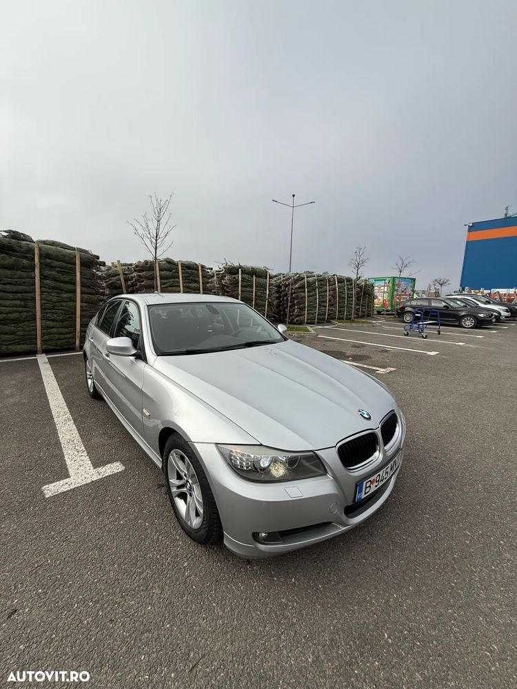 BMW Seria 3 318i Aut. - 3