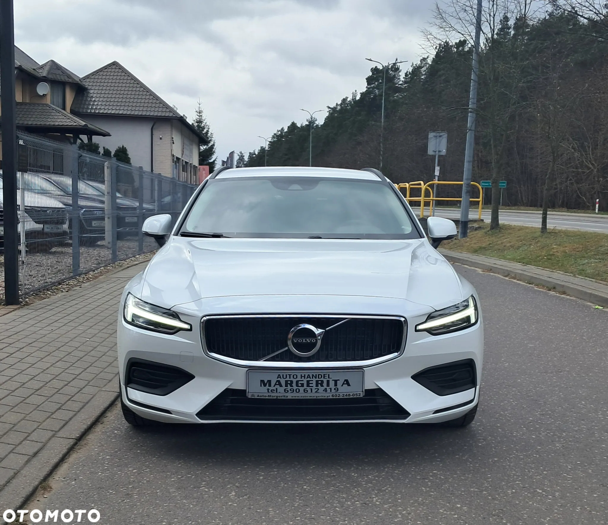 Volvo V60 B4 D Geartronic Momentum - 33