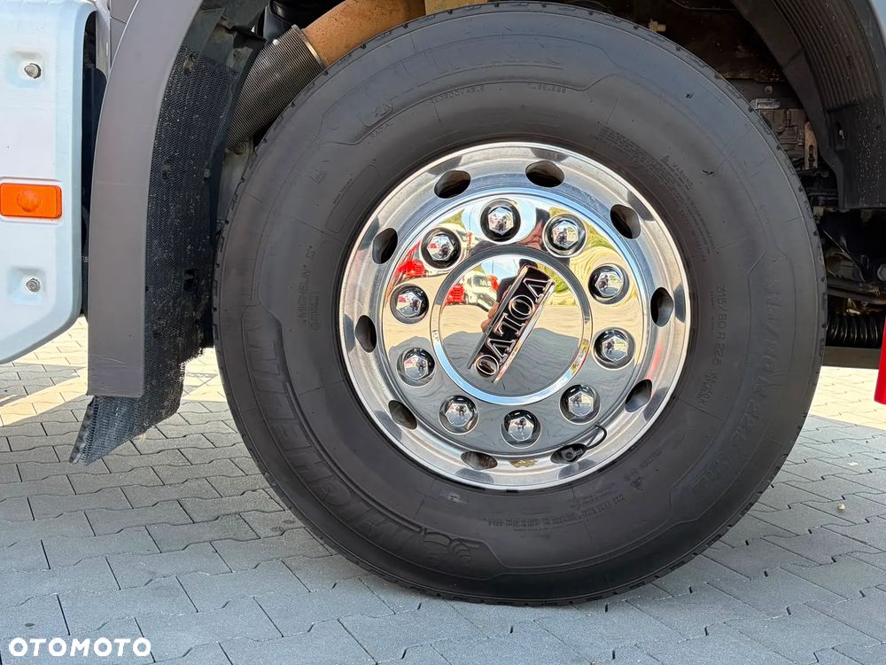 Volvo FH500 / NISKA KABINA / HYDRAULIKA / EURO 6 / ACC / LEDY / ALUFELGI / SERWISOWANY / SPROWADZONY - 21