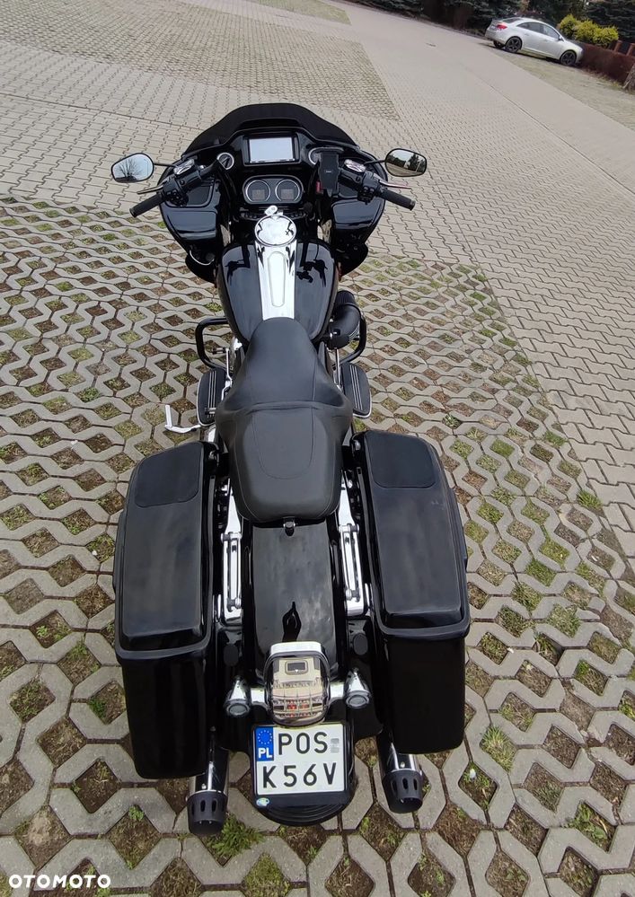 Harley-Davidson Touring Road Glide - 13