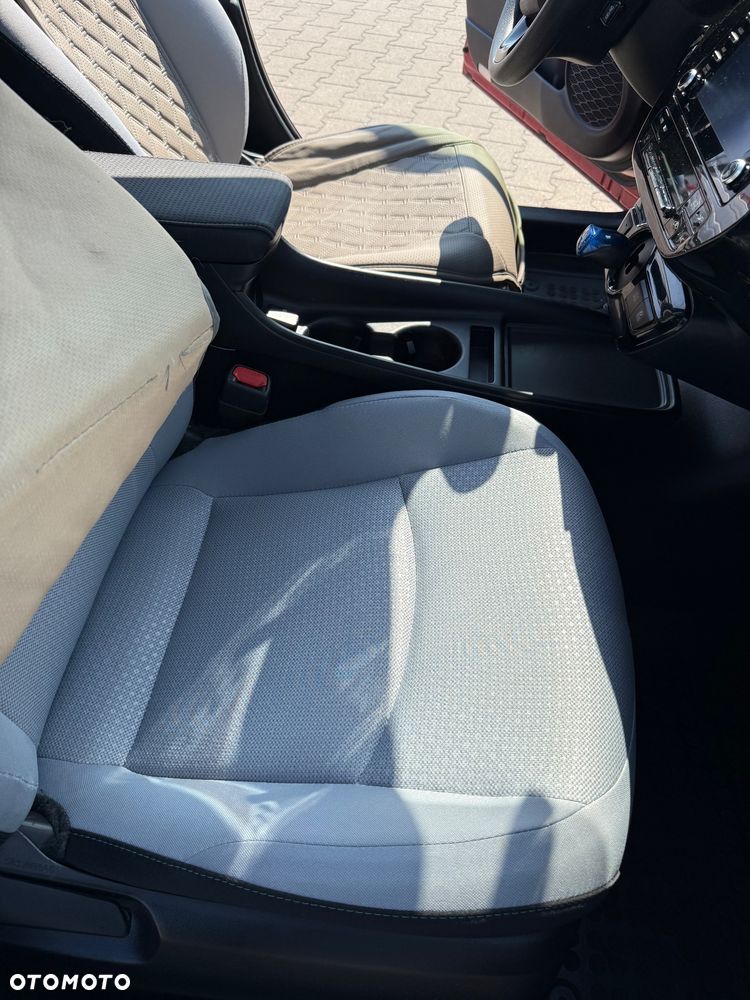 Toyota Prius - 18