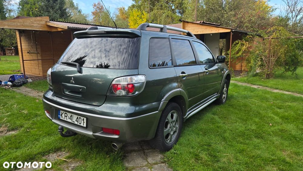 Mitsubishi Outlander 2.0 Comfort 4WD - 6