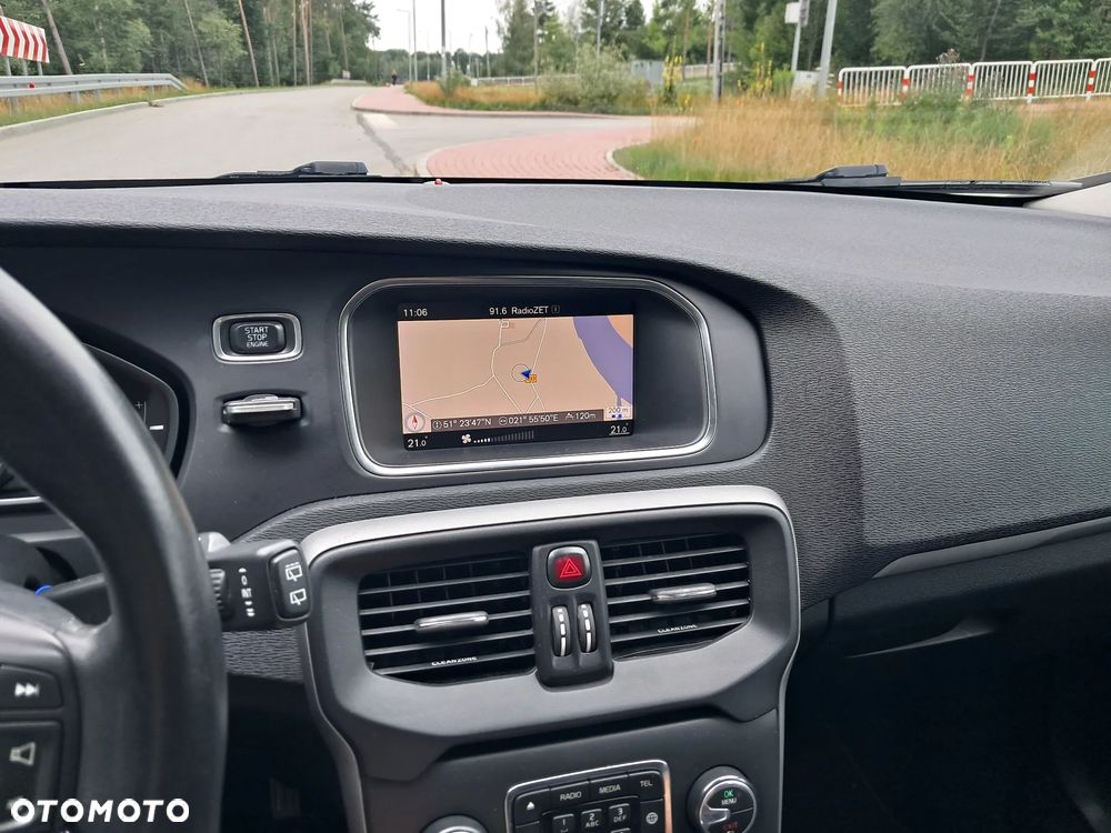 Volvo V40 D2 Momentum - 16