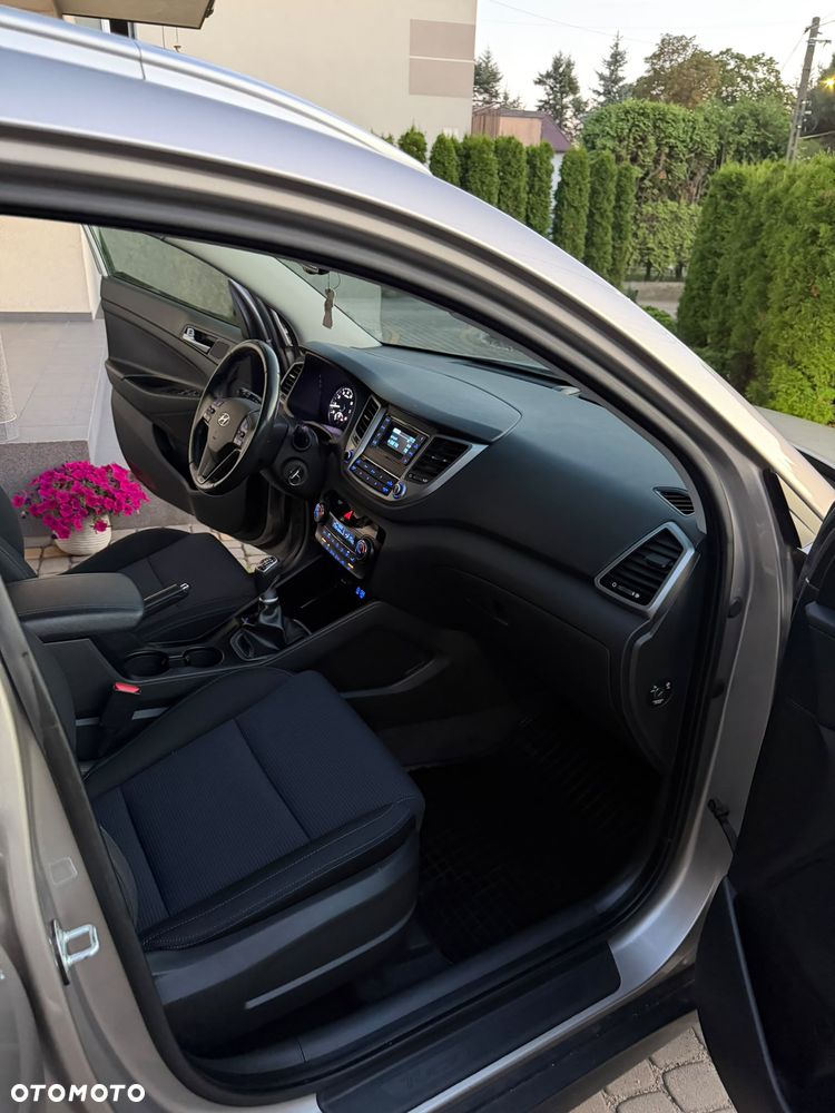 Hyundai Tucson 1.6 GDI BlueDrive Style 2WD - 20