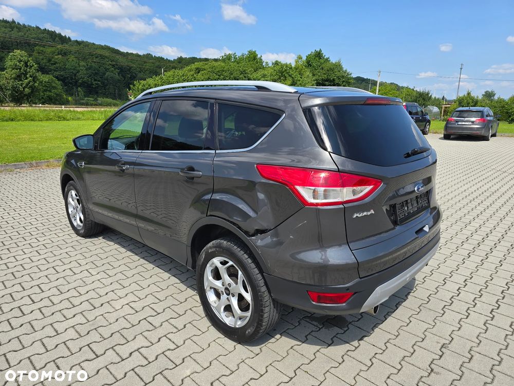Ford Kuga 2.0 TDCi 4x4 Titanium - 4