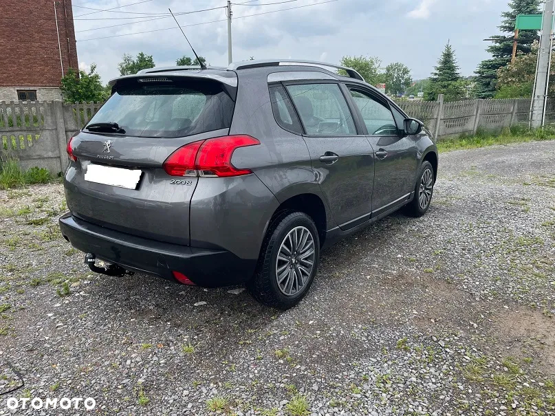 Peugeot 2008 1.2 Pure Tech Style EU6 - 3