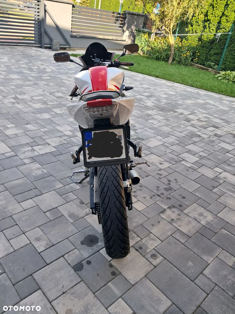 Yamaha YZF - 4
