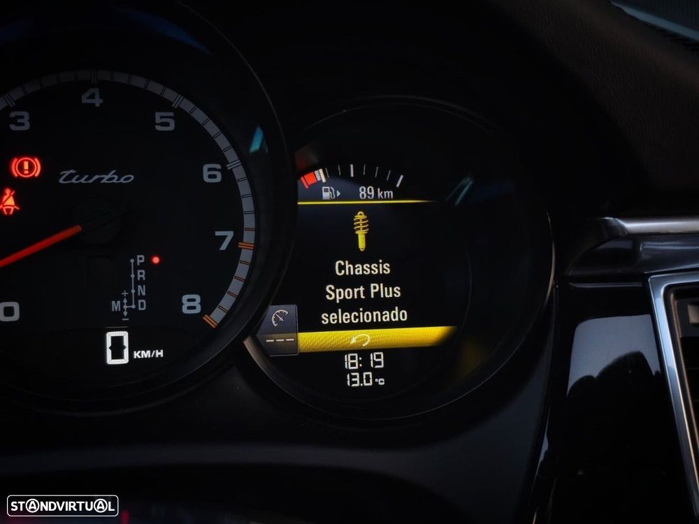 Porsche Macan Turbo PDK - 39
