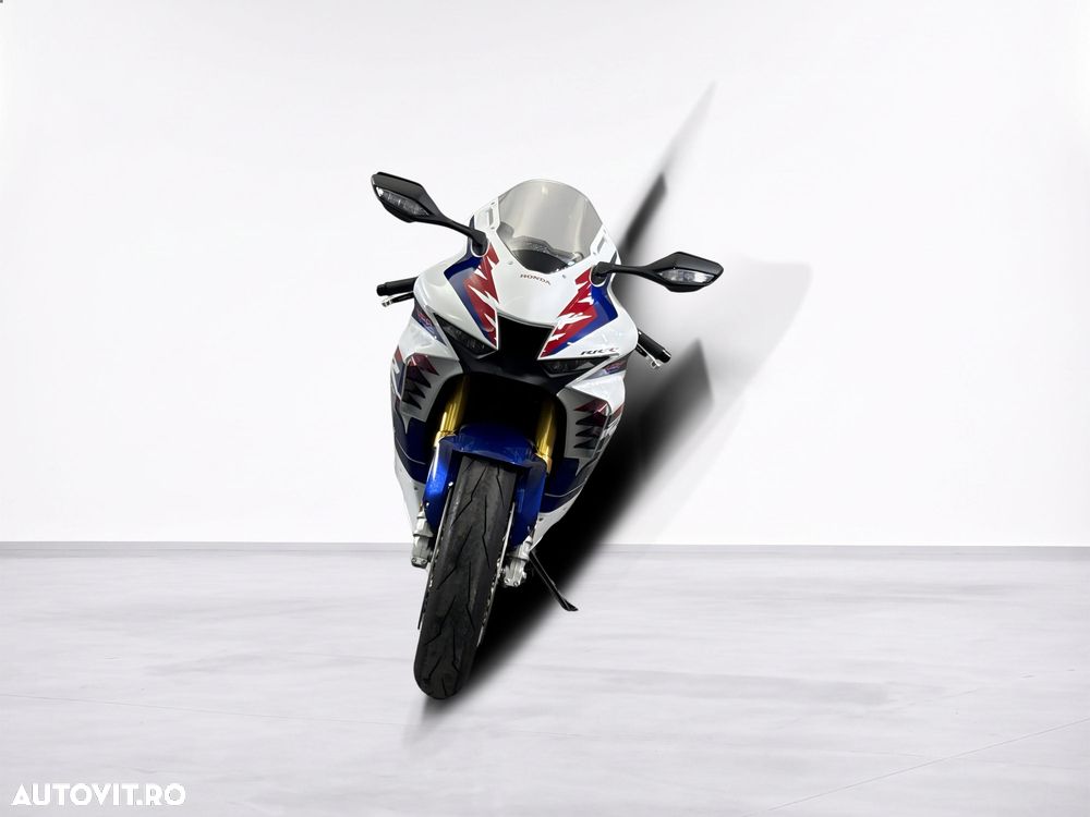 Honda CBR1000RR-R Fireblade SP 30th Anniversary - 8