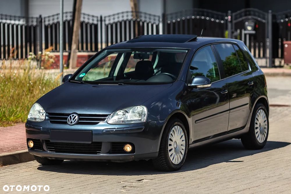Volkswagen Golf 1.9 TDI DPF Tour - 2