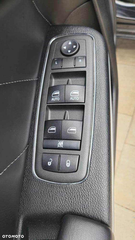 Dodge Charger 5.7 R/T - 38