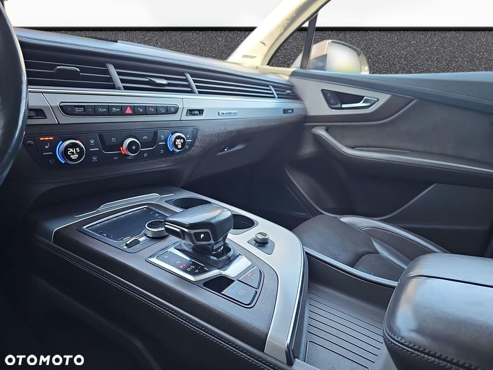 Audi Q7 - 19