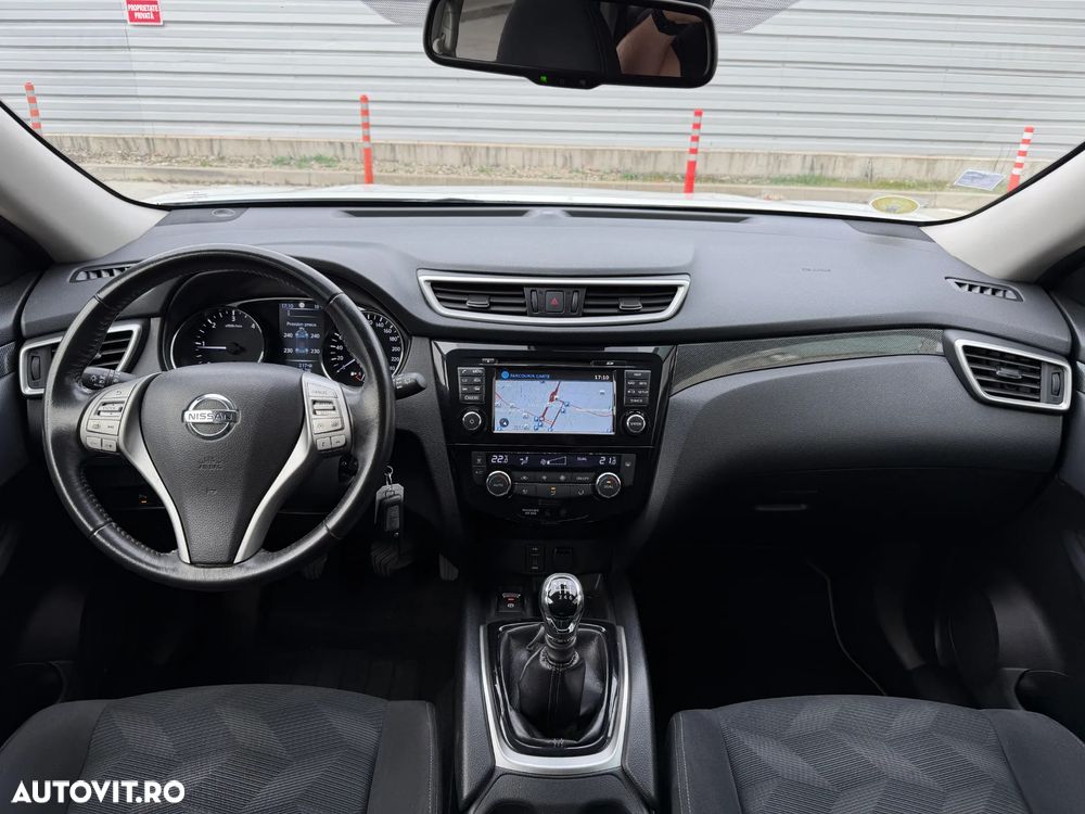 Nissan X-Trail 1.6 dCi ALL-MODE 4x4i Tekna - 3