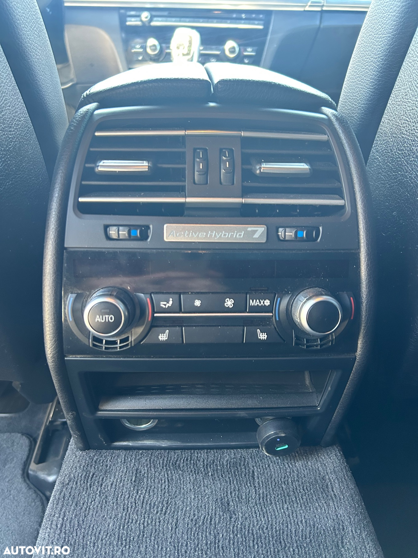 BMW Seria 7 750i - 12