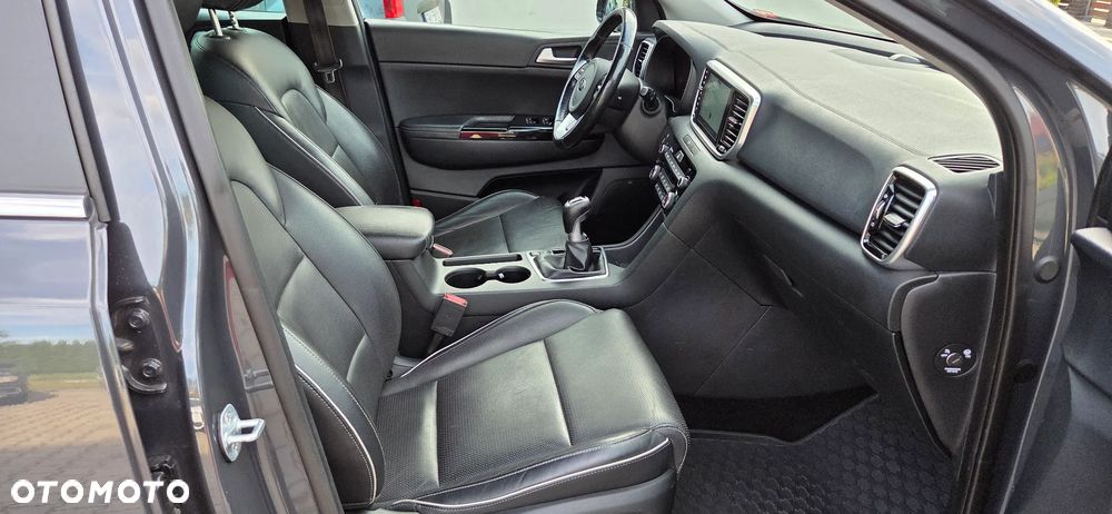 Kia Sportage 1.6 CRDI AWD SPIRIT - 18
