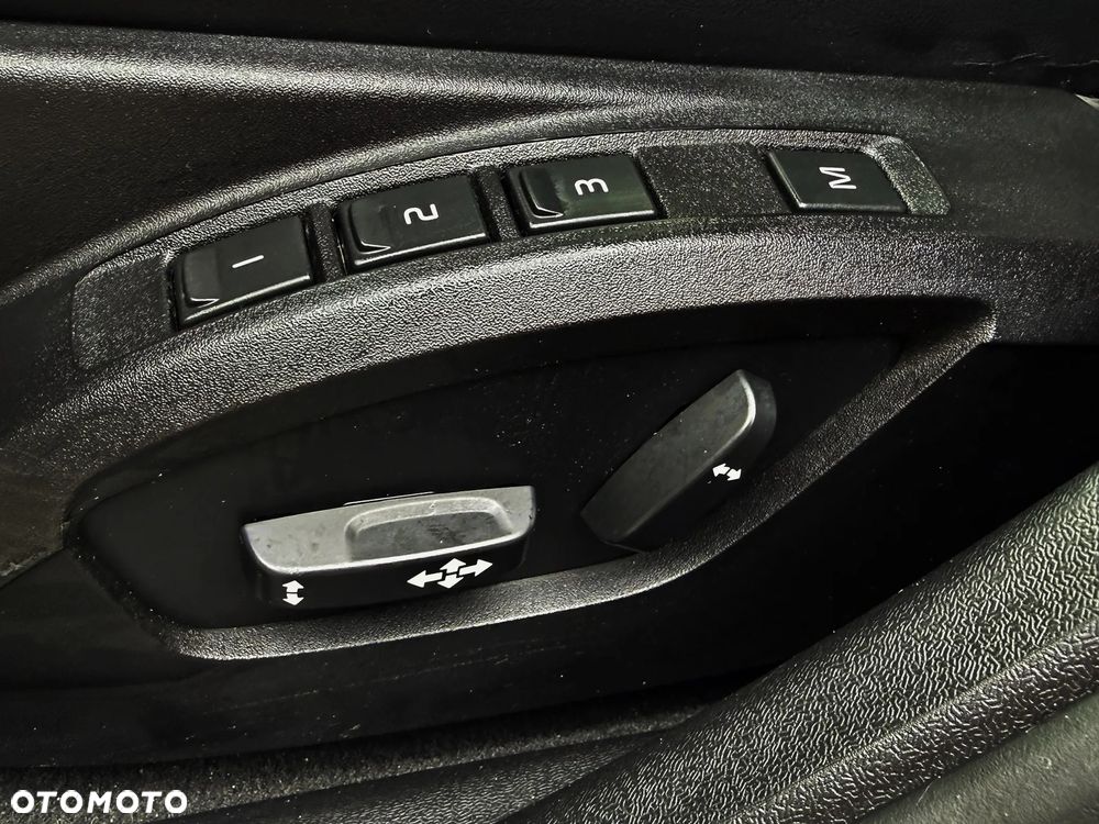 Volvo V40 D3 RDesign - 24