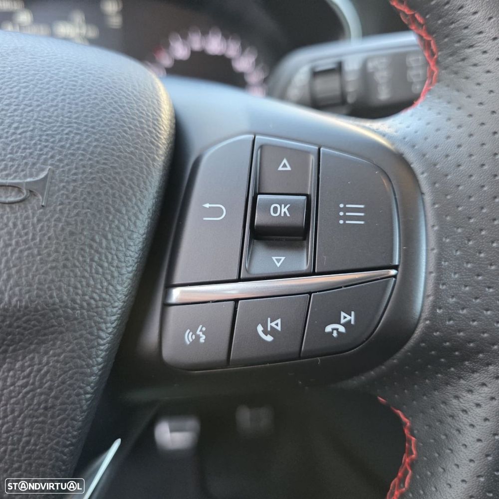 Ford Focus 1.5 TDCi ECOBlue ST-Line - 21