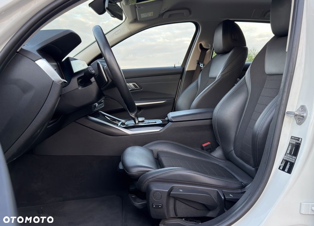 BMW Seria 3 320d MHEV Sport Line - 34