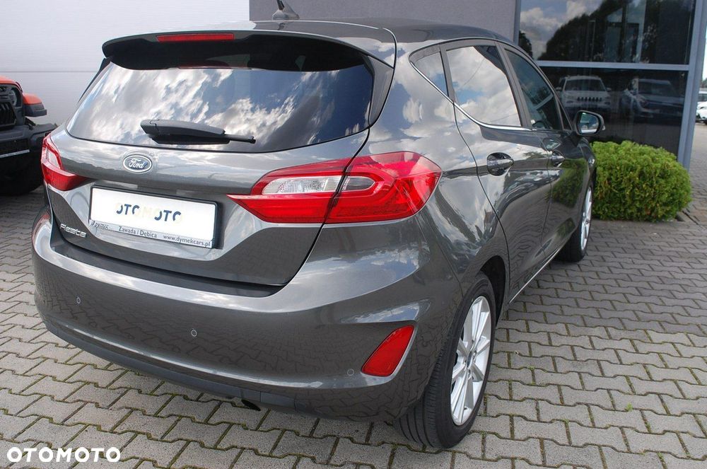 Ford Fiesta - 24