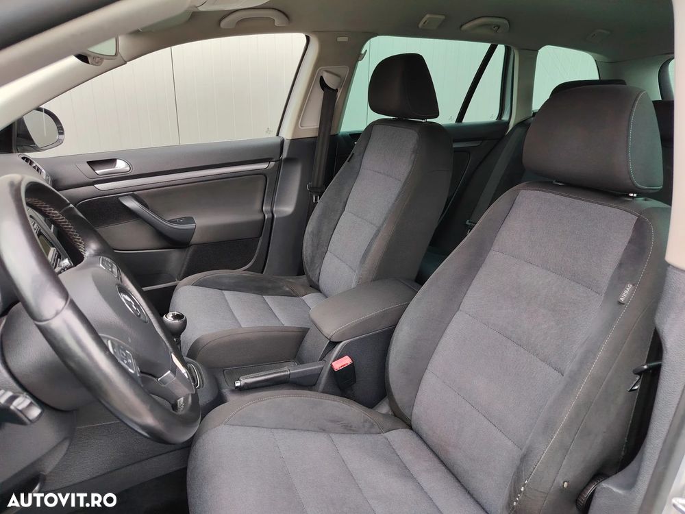 Volkswagen Golf - 21