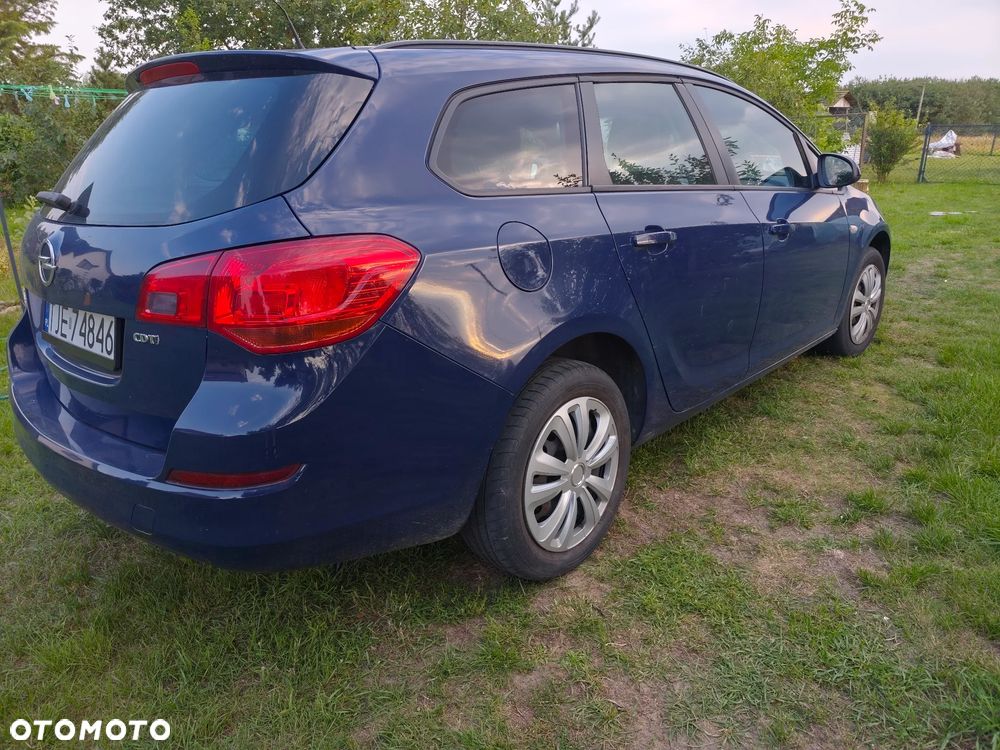 Opel Astra 1.7 CDTI DPF (119g) Sport - 6