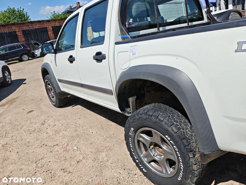Isuzu D-Max 4x4 Double Cab Custom - 10