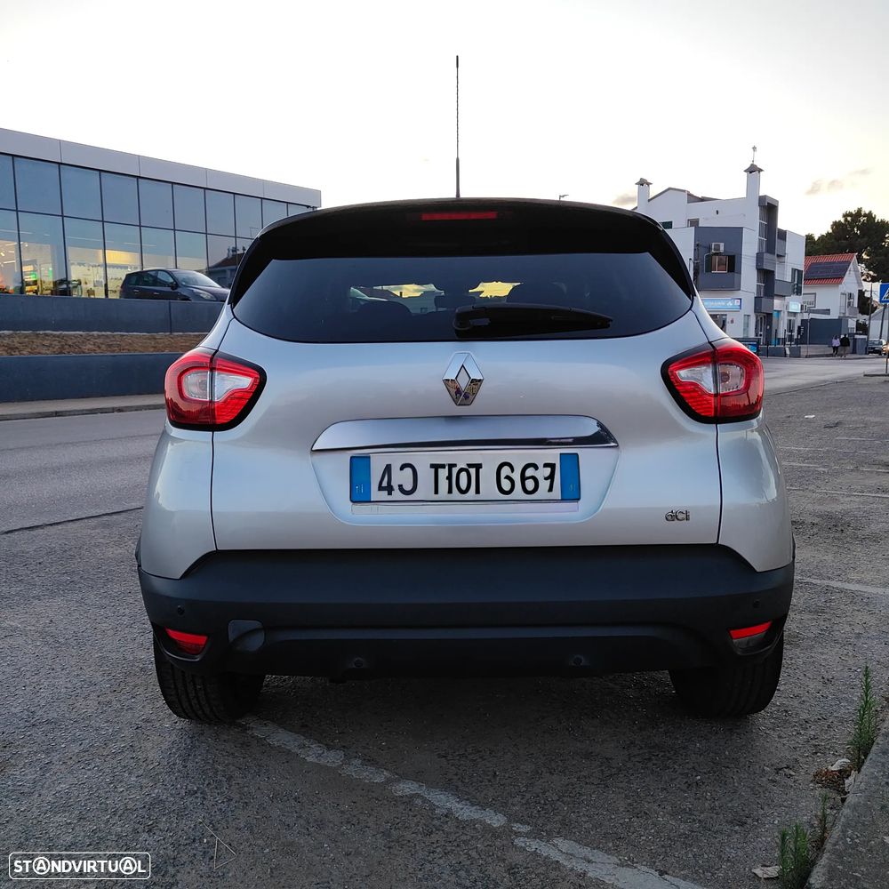 Renault Captur 1.5 dCi Exclusive - 4