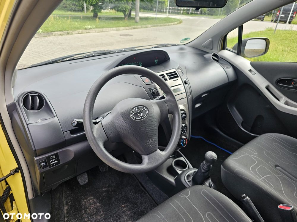 Toyota Yaris 1.33 Sol - 10