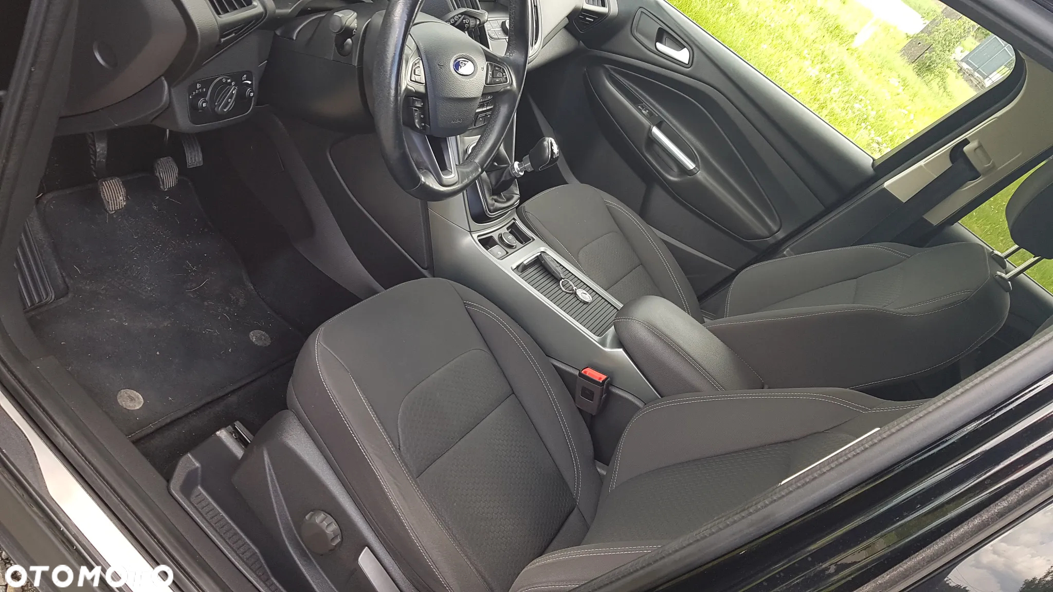 Ford Kuga 2.0 TDCi 2x4 Business Edition - 14