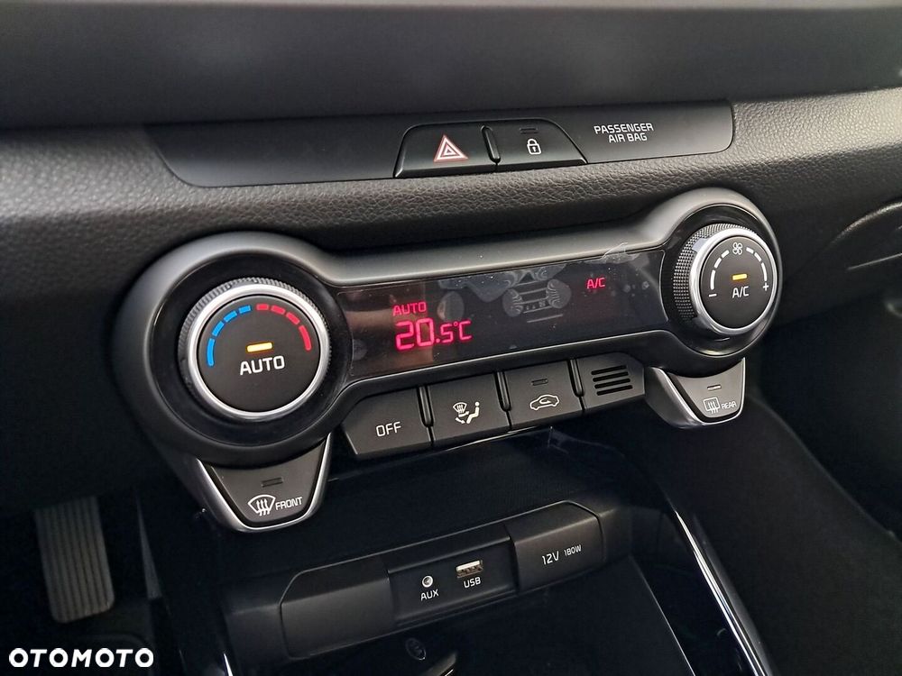 Kia Stonic - 25