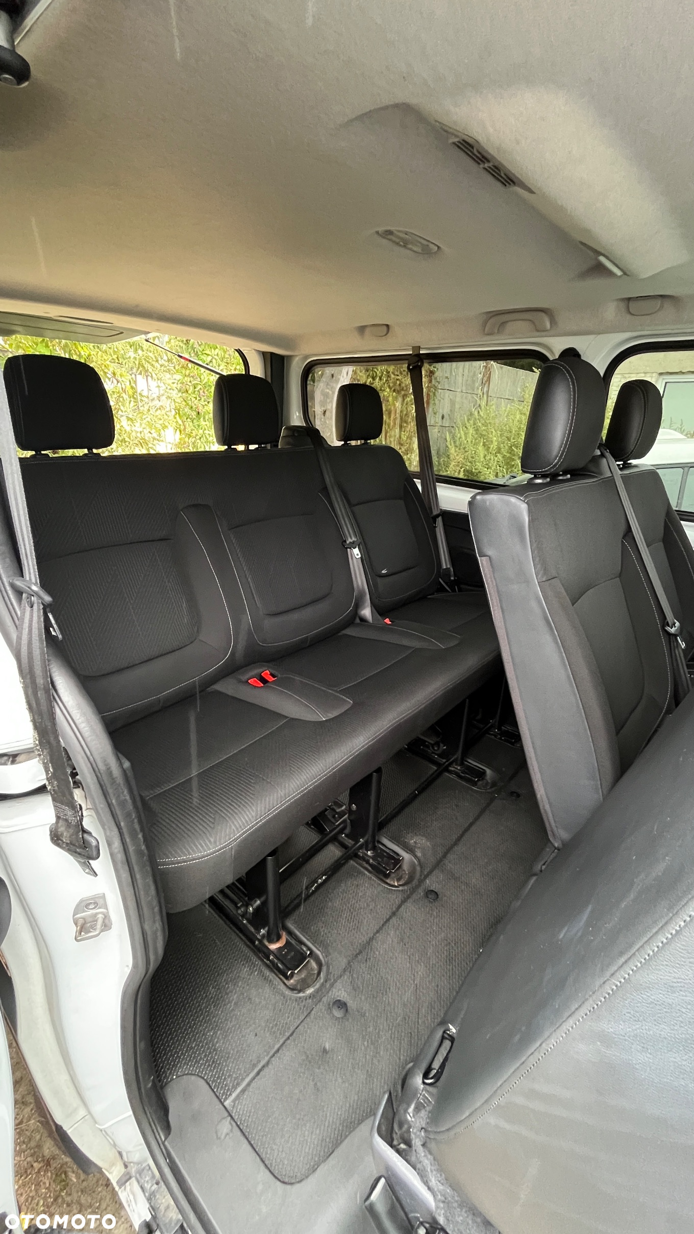 Nissan NV300 - 10