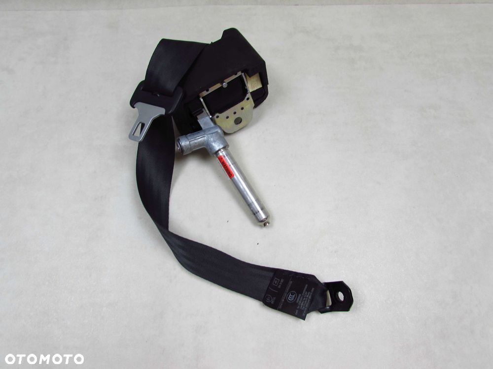 VOLVO V50 04-13 PAS BEZPIECZENSTWA TYL LEWY TYLNY 8639551 - 4