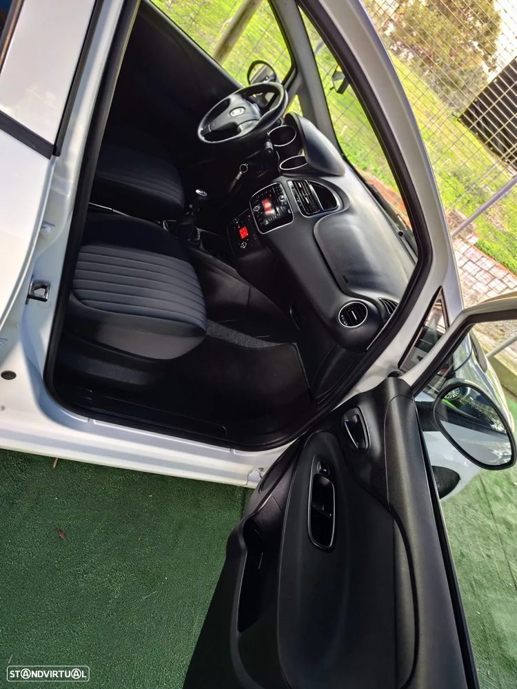 Fiat Punto 1.2 Easy S&S - 31