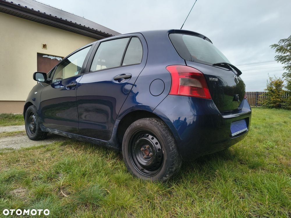 Toyota Yaris - 3