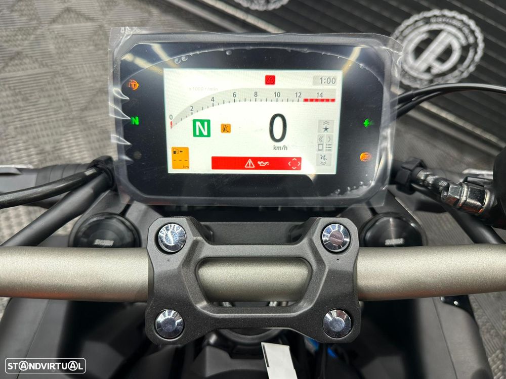 Honda CB 650 R E-CLUTCH 2026 - 5