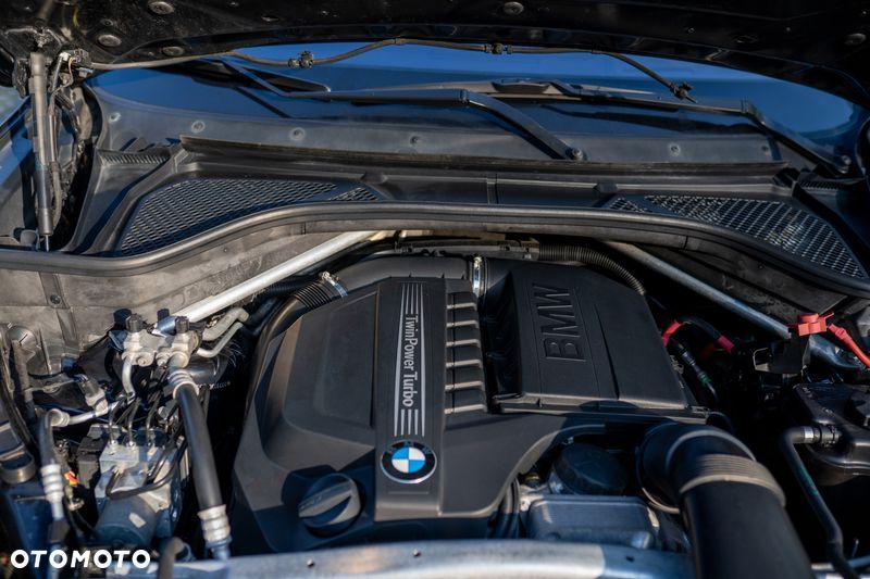BMW X5 3.5i xDrive - 17