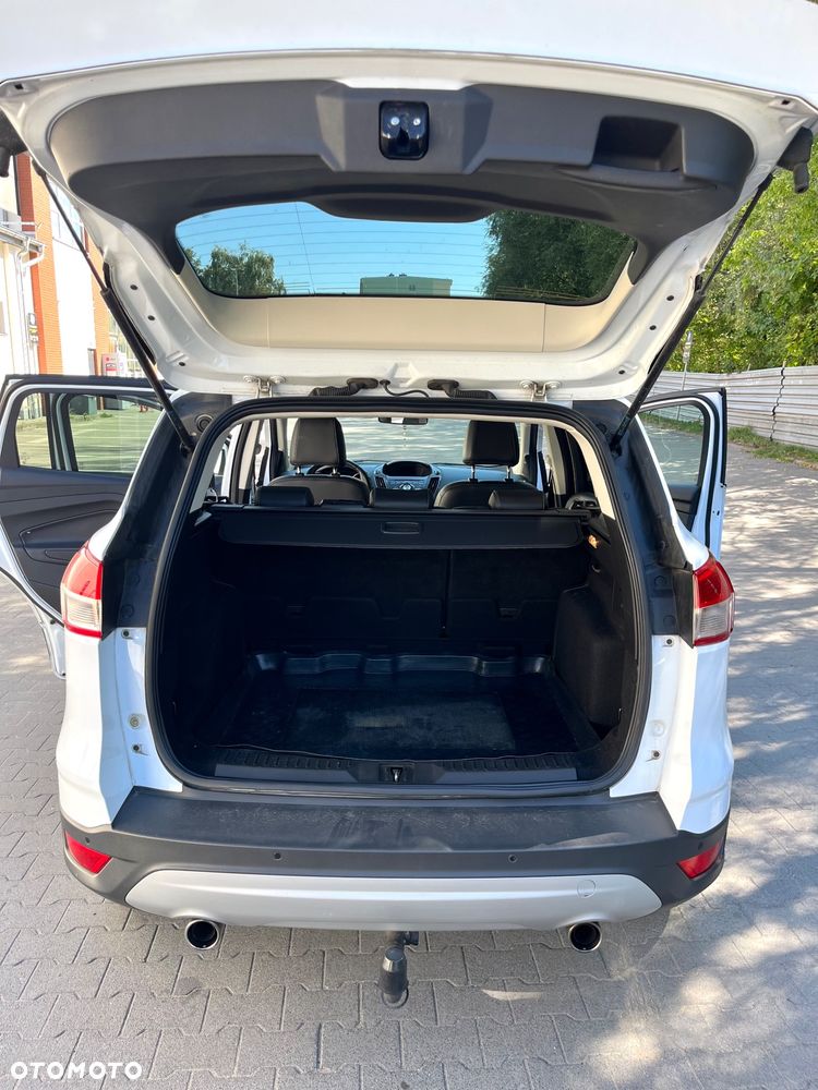 Ford Kuga 1.6 EcoBoost 2x4 Titanium - 14
