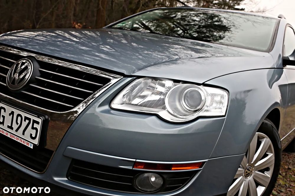 Volkswagen Passat Variant 1.9 TDI Individual Chrom dunkel - 1