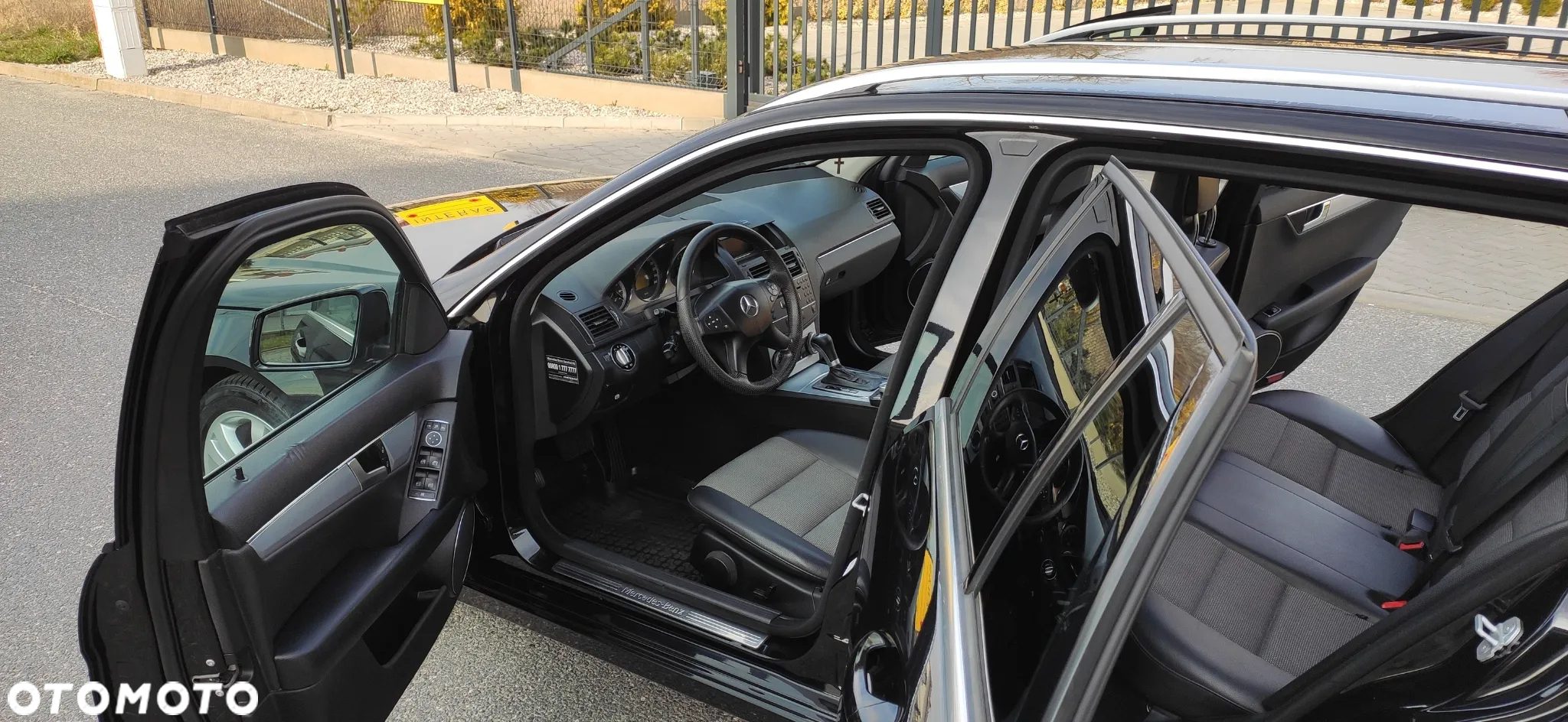 Mercedes-Benz Klasa C 180 T CGI Automatik BlueEFFICIENCY Avantgarde - 30