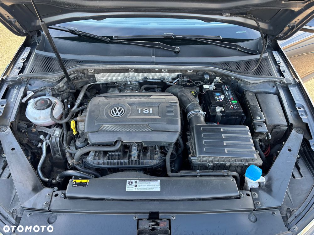 Volkswagen Passat - 20