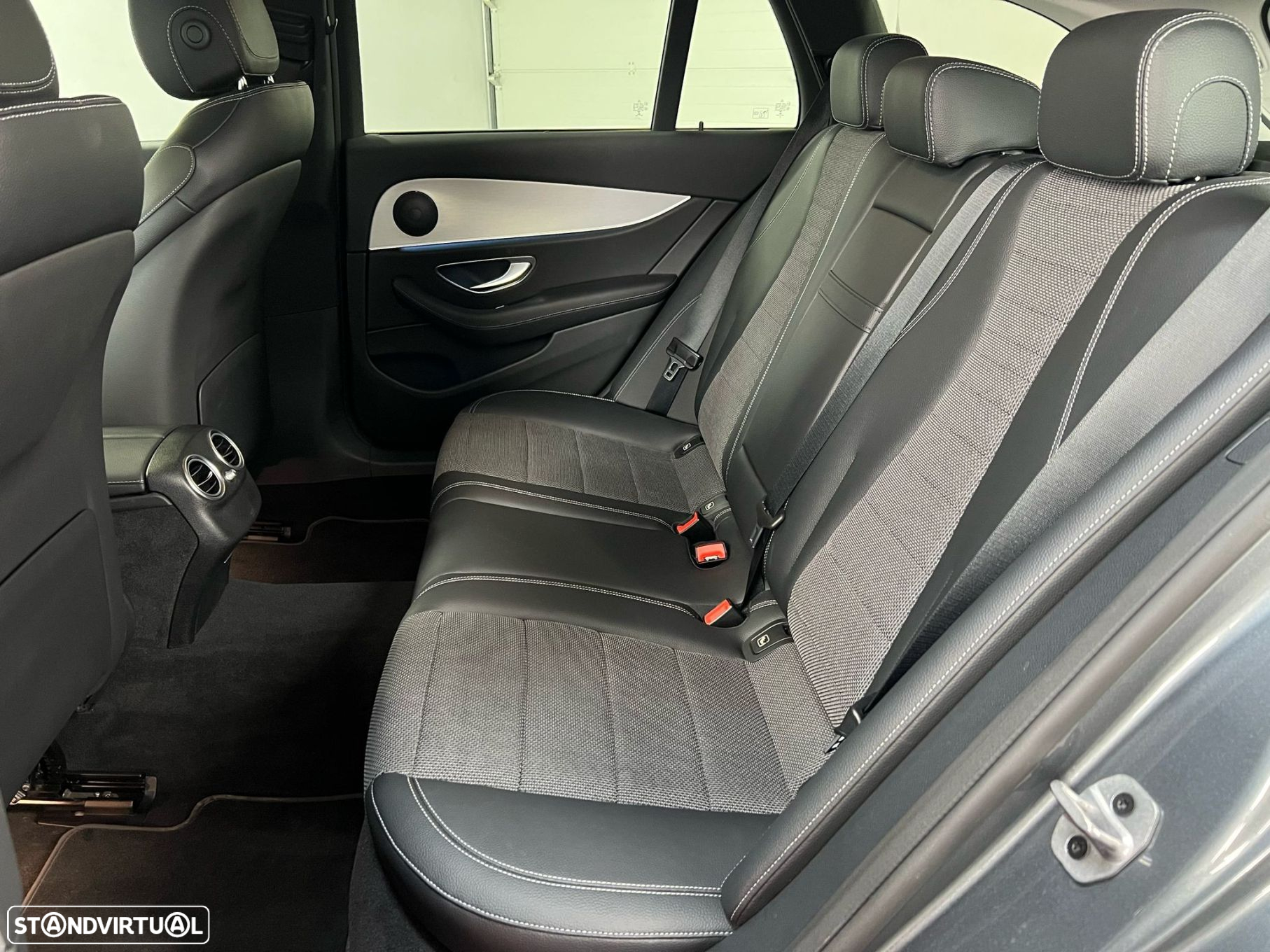 Mercedes-Benz E 300 de Avantgarde - 7