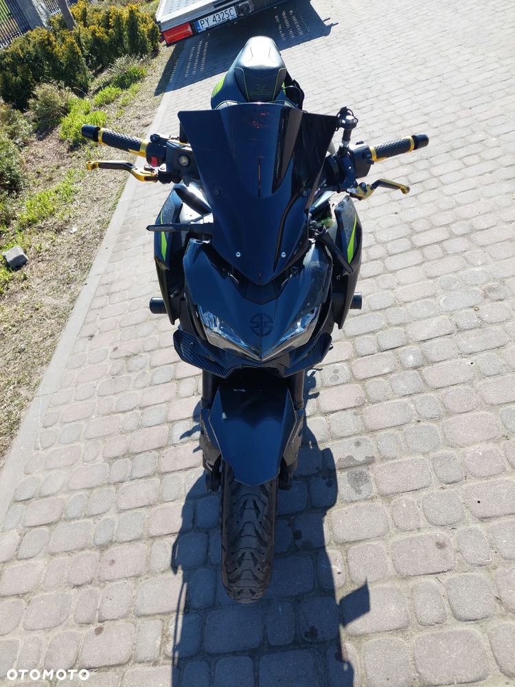 Kawasaki Z 900 - 8