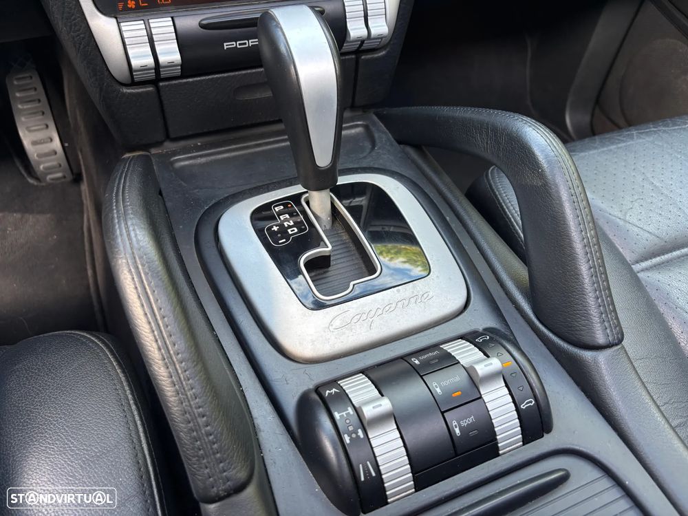 Porsche Cayenne Tiptronic - 17