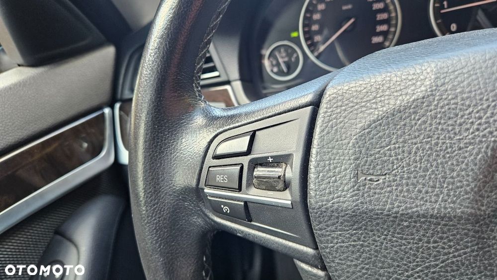BMW Seria 5 520d - 20