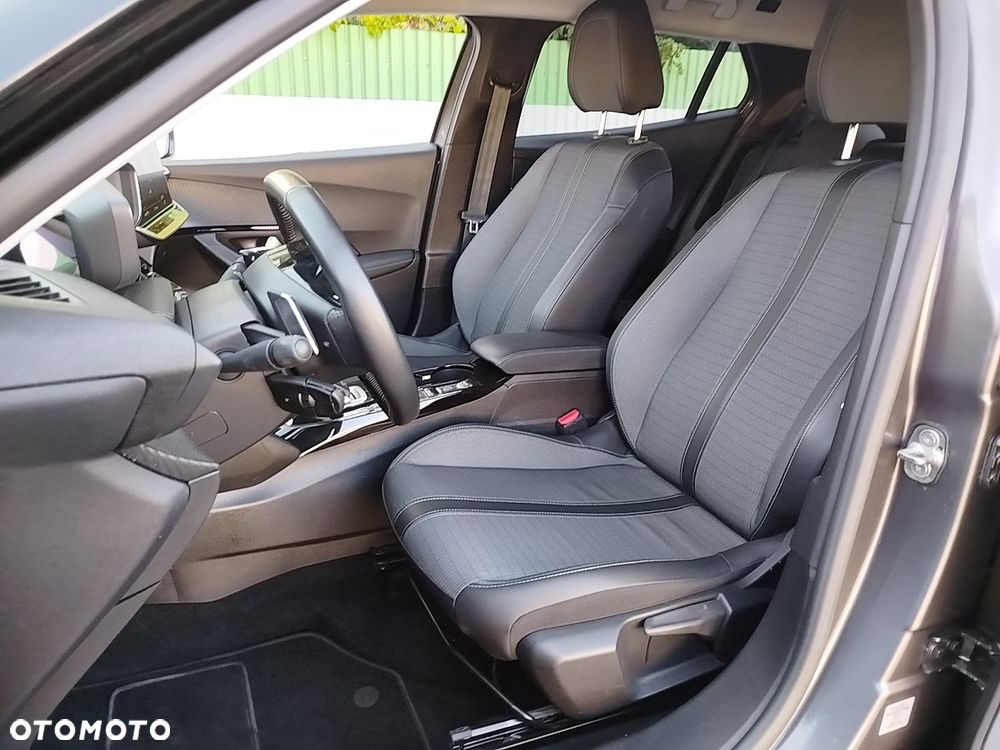 Peugeot 2008 PureTech 130 EAT8 Allure - 9