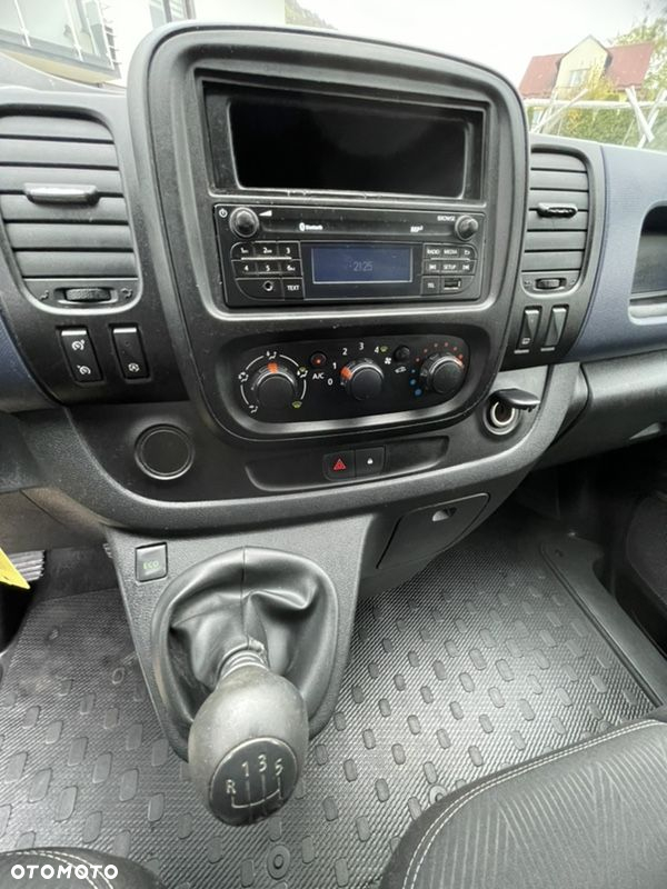 Opel Vivaro - 13
