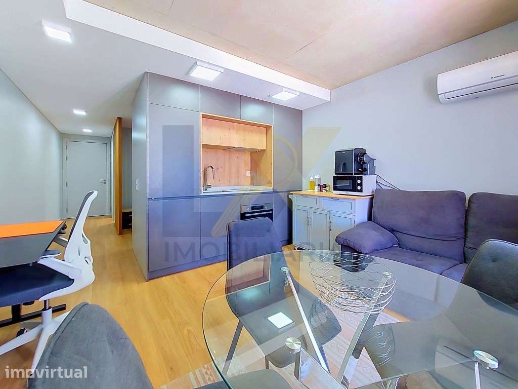 Excelente Apartamento T0+1 para Morar ou Investir no Centro de Aveiro! - Grande imagem: 4/15